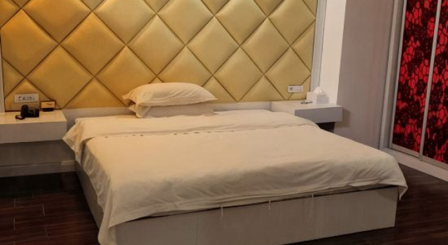 Люкс Deluxe Xinglong Hotel, Suixi