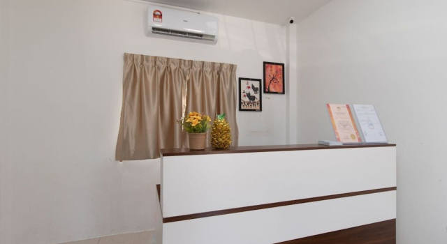 OYO 44011 Weng Bee Guest House, Prenota Affittacamere Kota Kinabalu Sabah