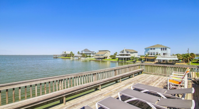 Bayfront Retreat, Book Hotel Galveston Houston