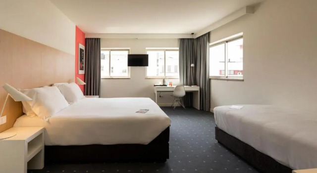 Трёхместный номер Standard Stay Hotel Coimbra Centro
