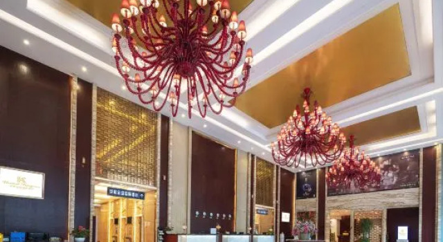 United Kingson HoteL, Забронировать Отель Отели Лунцюанььи 4 звезды, 4*