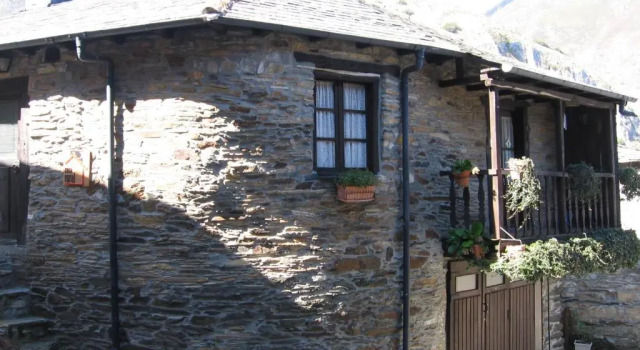 Casa Turpesa, Забронировать Апартаменты/квартира Апартаменты El Bierzo, Апартаменты/квартира