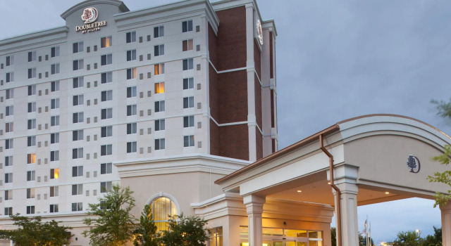 Номер Standard DoubleTree by Hilton Greensboro