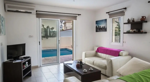 Villa Cl42, Lovely 3bdr Pernera Villa With Pool, 5 Minute Walk to Kalamies Beach