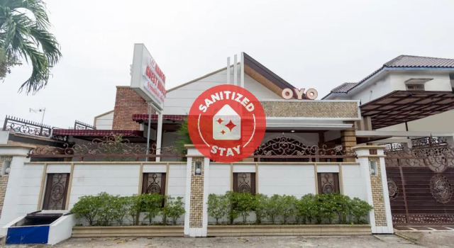 Двухместный номер Standard OYO 619 Naufal Guest House Syariah