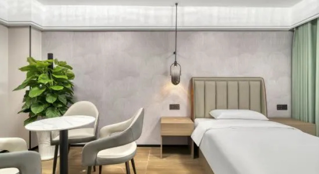Семейный люкс Yayue Hotel (Jiangyou High-speed Railway Station)