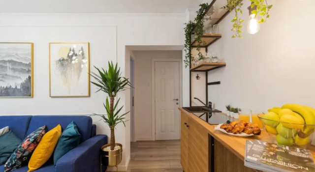 Eclectic 3 bedroom Calea Victoriei, Забронировать Отель Бухарест Muntenia, рядом с Музей коллекций произведений искусства