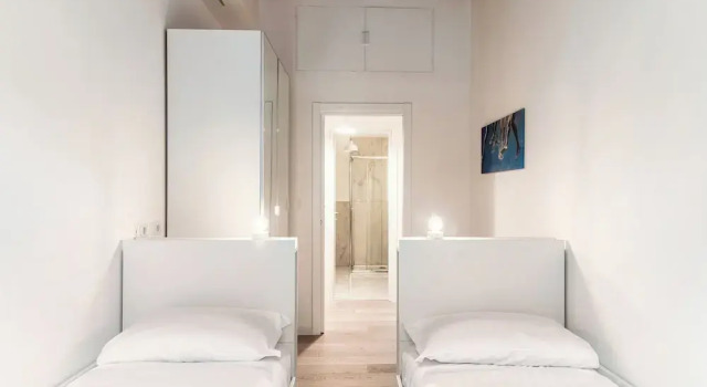 Pleasant Family Apt next to Lake Como, Забронировать Апартаменты/квартира Комо Озеро Комо, рядом с Базилика Св. Аббондио