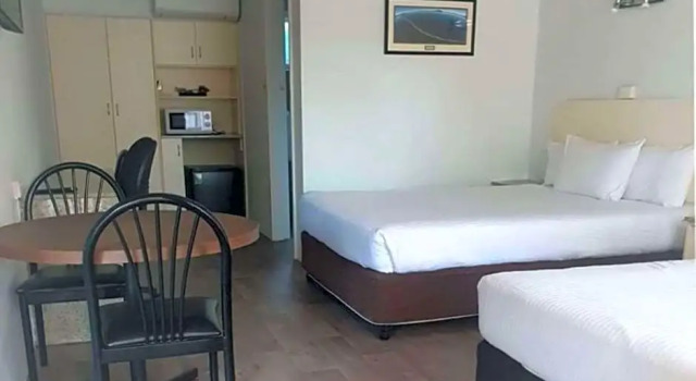 Одноместный номер Standard Zebra Motel