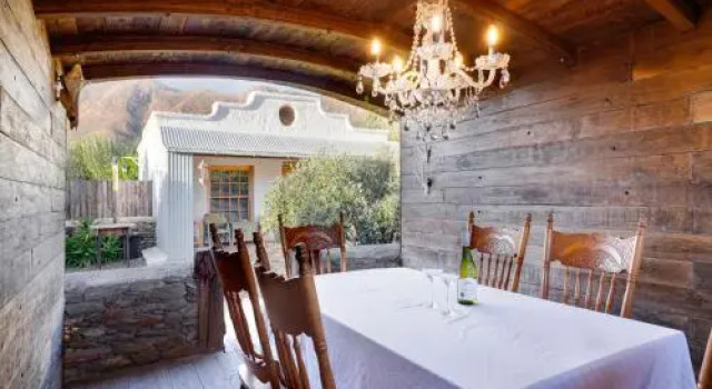 Olive Stone Farm Cottage, Book Landbrugsophold Montagu Western Cape