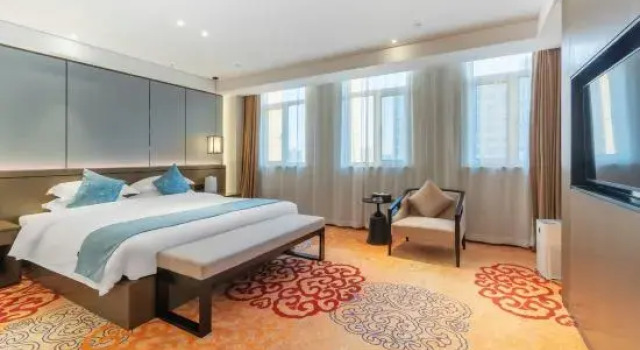 Business Suite Dingyi Hotel