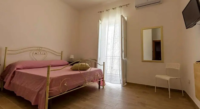 Raggio Di Sole, Rezervați Hotel Taranto Salento