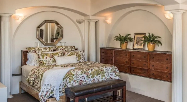 Вилла Luxury с балконом Lx22: Luxury Estate Carmel By The Sea