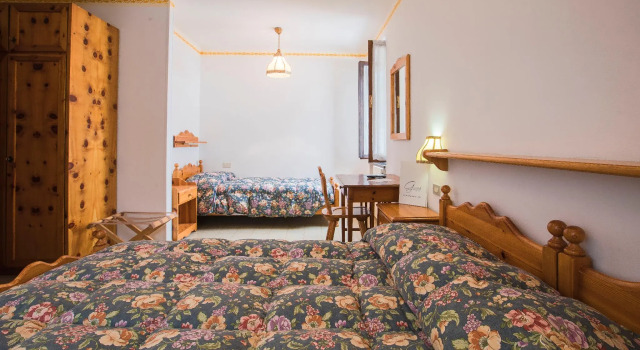 Трёхместный номер GH Hotel Fratazza