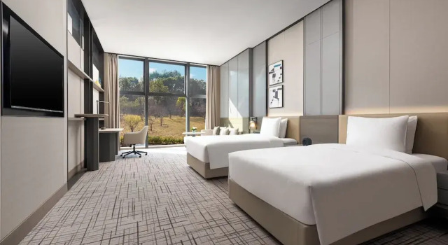 Четырёхместный номер Standard Crowne Plaza Quzhou, an IHG Hotel