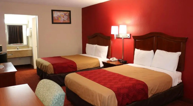 Standard Vierer Zimmer Studios 4 Less Chesapeake