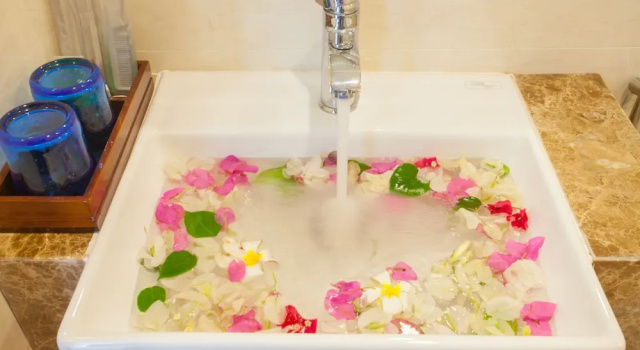 Двухместный номер Superior с балконом Pavillon Garden Hotel