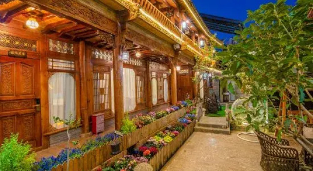Memory Garden Memory Garden Yinxiang Ancient City Panoramic Beauty Su (Lijiang Ancient City Store), Забронировать Отель Лицзян Юньнань, рядом с Улица Сквер-стрит Древнего города Даянь