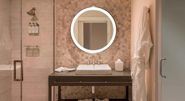 Четырёхместный номер Standard The Elizabeth Hotel, Autograph Collection