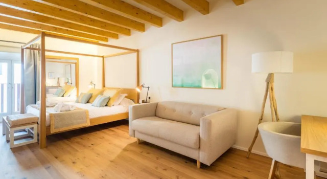 Полулюкс Forum Boutique Hotel & Spa