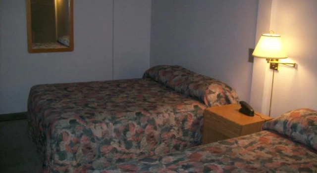 The Aurora Inn
