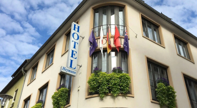 Hotel H.E.Y.M.A.N.N.