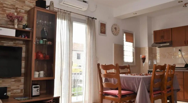 Апартаменты с 4 комнатами Apartment Manigo