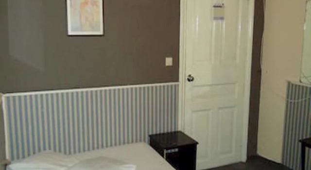 Zorbas Hotel - Hostel