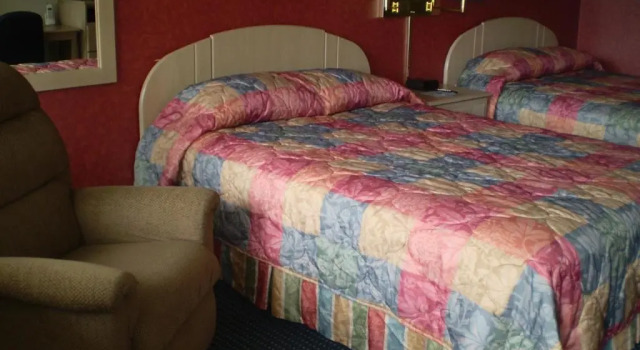 Четырёхместный номер Standard Lewis River Inn