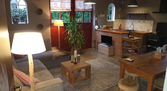 In het koetshuis, Prenota Hotel Apeldoorn Veluwe