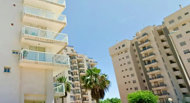 Apartment With 3 Bedrooms in Guardamar del Segura, With Wonderful sea View, Shared Pool, Enclosed Garden Near the Beach