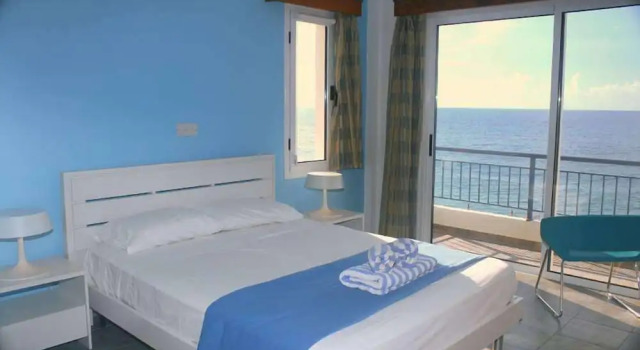 Blue Coral Beach Villas, Забронировать Вилла Отели района Пафоса 3 звезды, рядом с Пафская митрополия, 3*
