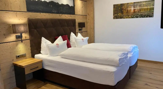 Полулюкс с балконом Hotel Tyrolis