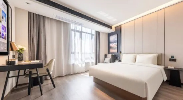 Suite Atour Hotel