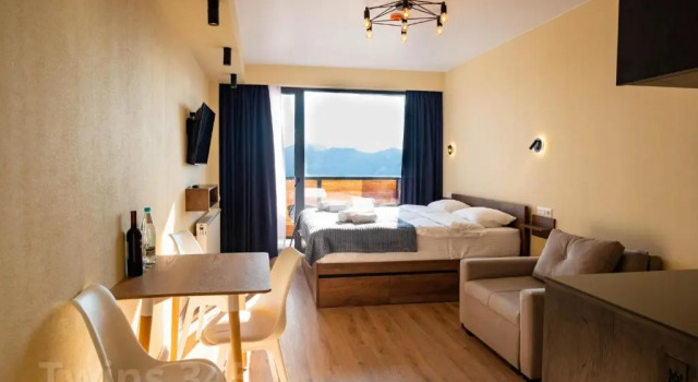 Valley and mountain view, Twins, with Hot Water, Rezerwuj Hotel Hotele w Mtkheta-Mtianeti z basenem, Basen