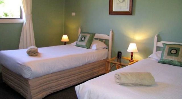 Engadine Cottage, Book Feriehus Hoteller i Mole Creek med parkering, Parkering