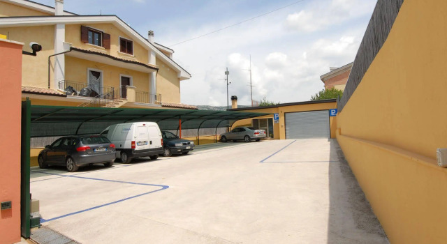 Hotel Mir