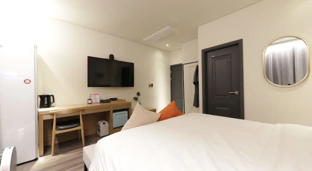 Номер Premium YAJA Hotel