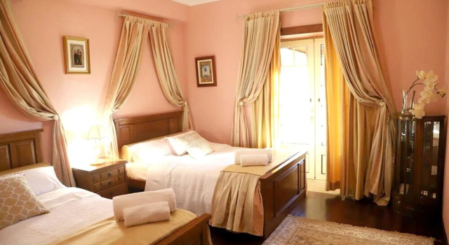 Villa With 3 Bedrooms in Terras de Bouro, With Wonderful Mountain View, Varaa Villa Huvilat kohteessa Norte Region, Villa