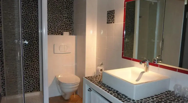 Одноместный номер Standard Мансарда Hotel Le Saint Jean