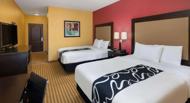 Четырёхместный номер Standard La Quinta by Wyndham Atlanta Union City