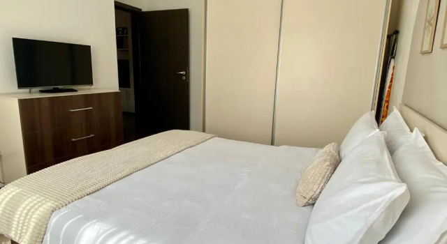 Wanderlust Home Cream, Rasnov Apt for 4, Wifi and Free Parking, Забронировать Апартаменты/квартира Апартаменты Рышнов, рядом с Парк развлечений Dino Parc, Апартаменты/квартира