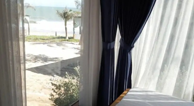 Вилла с видом на море Long Hải Channel Beach Resort