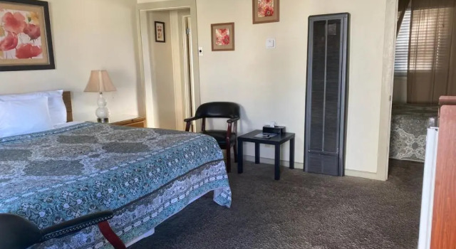 Номер Deluxe Bishop Village Motel
