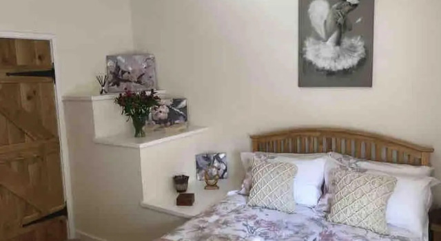 2Bed-sleeps 4-parking-superfast wifi, Забронировать Дом для отпуска Бриджнорт Шропшир, рядом с Станция-музей Бриджнорт