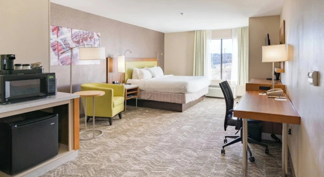 Двухместный люкс SpringHill Suites by Marriott Denton