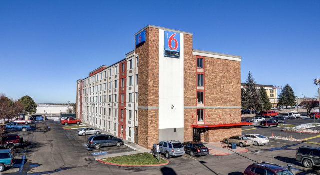 Motel 6 Denver South - Tech Center, Book Motel Hoteller i Denver Tech Center med pool, Swimmingpool