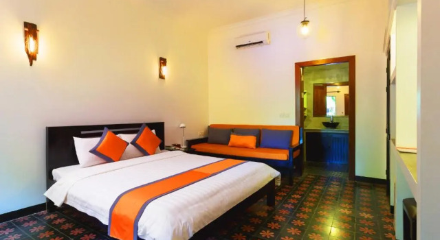 Двухместный номер Standard с видом на бассейн La Niche Dangkor Boutique Hotel
