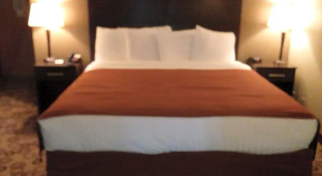 Двухместный номер Standard AmericInn by Wyndham Blue Earth