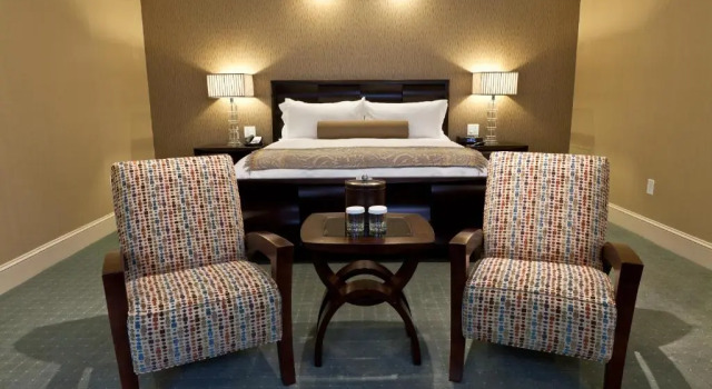 Люкс Town & Country Inn and Suites
